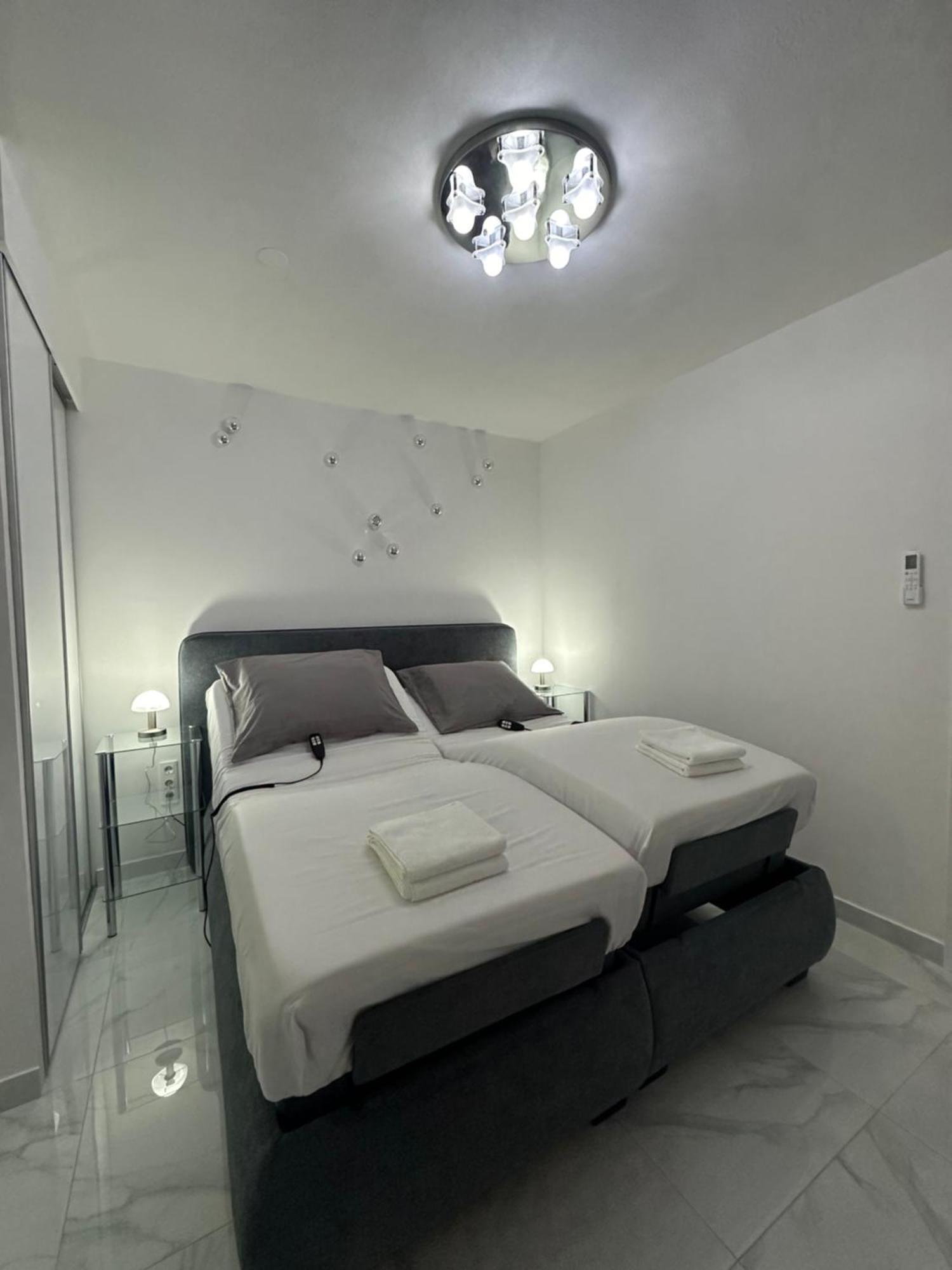 Galaxy - Futuristic Apartament